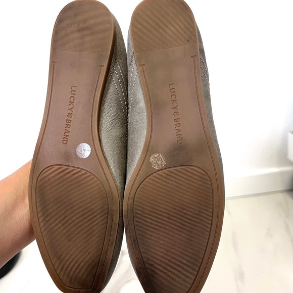 Lucky Brand Women's Gray Flats Lucky Brand Alba Flat 7M - Picture 5 of 6